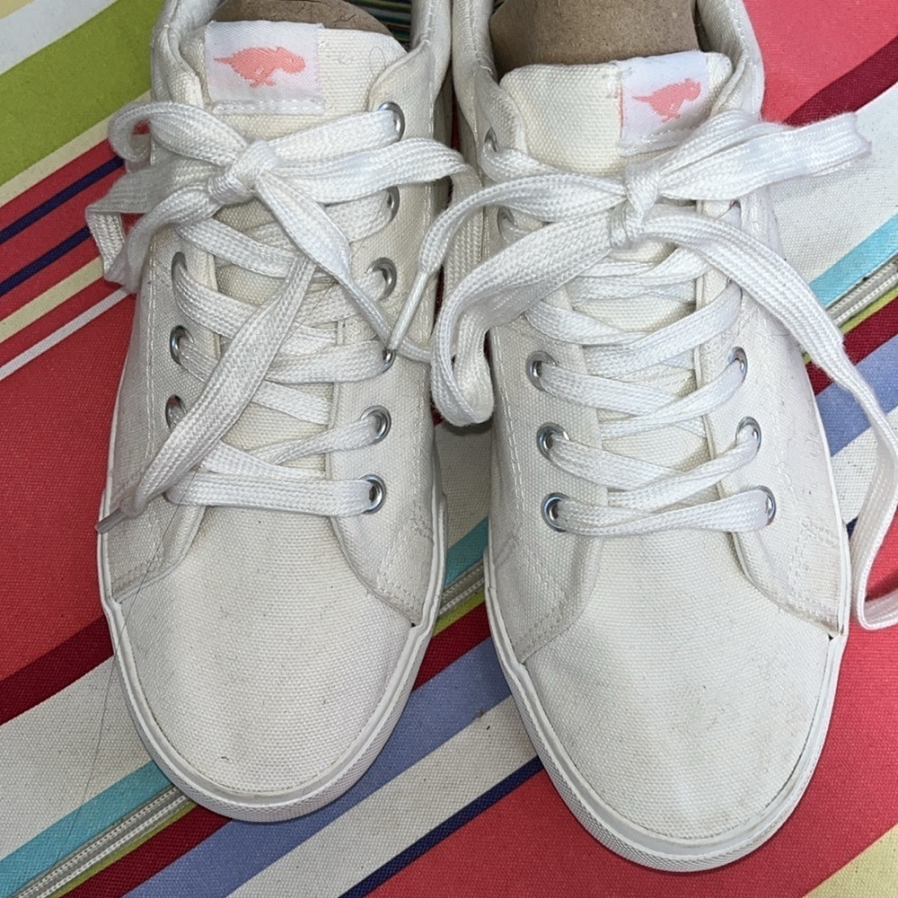 WOMEN’S SIZE 11/EURO 42 WHITE CANVAS AND RUBBER ROCKET DOG SHOES (LIKE KEDS) - Picture 9 of 9